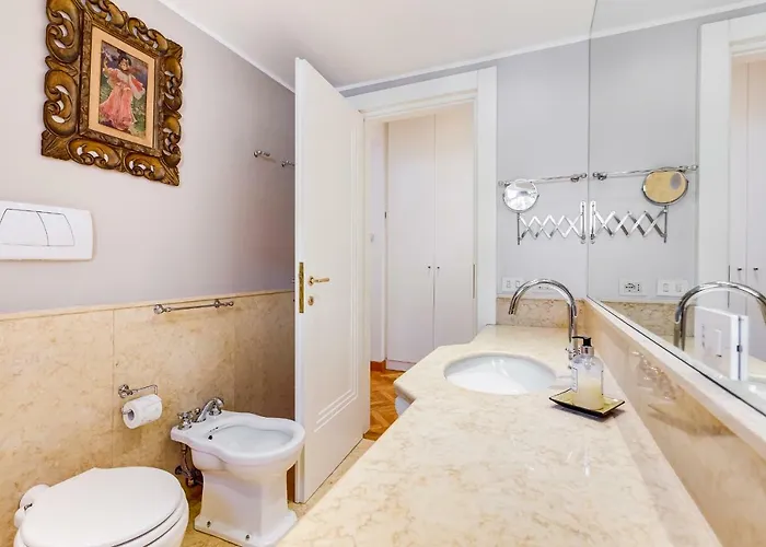 Colosseum Terrace * Rom